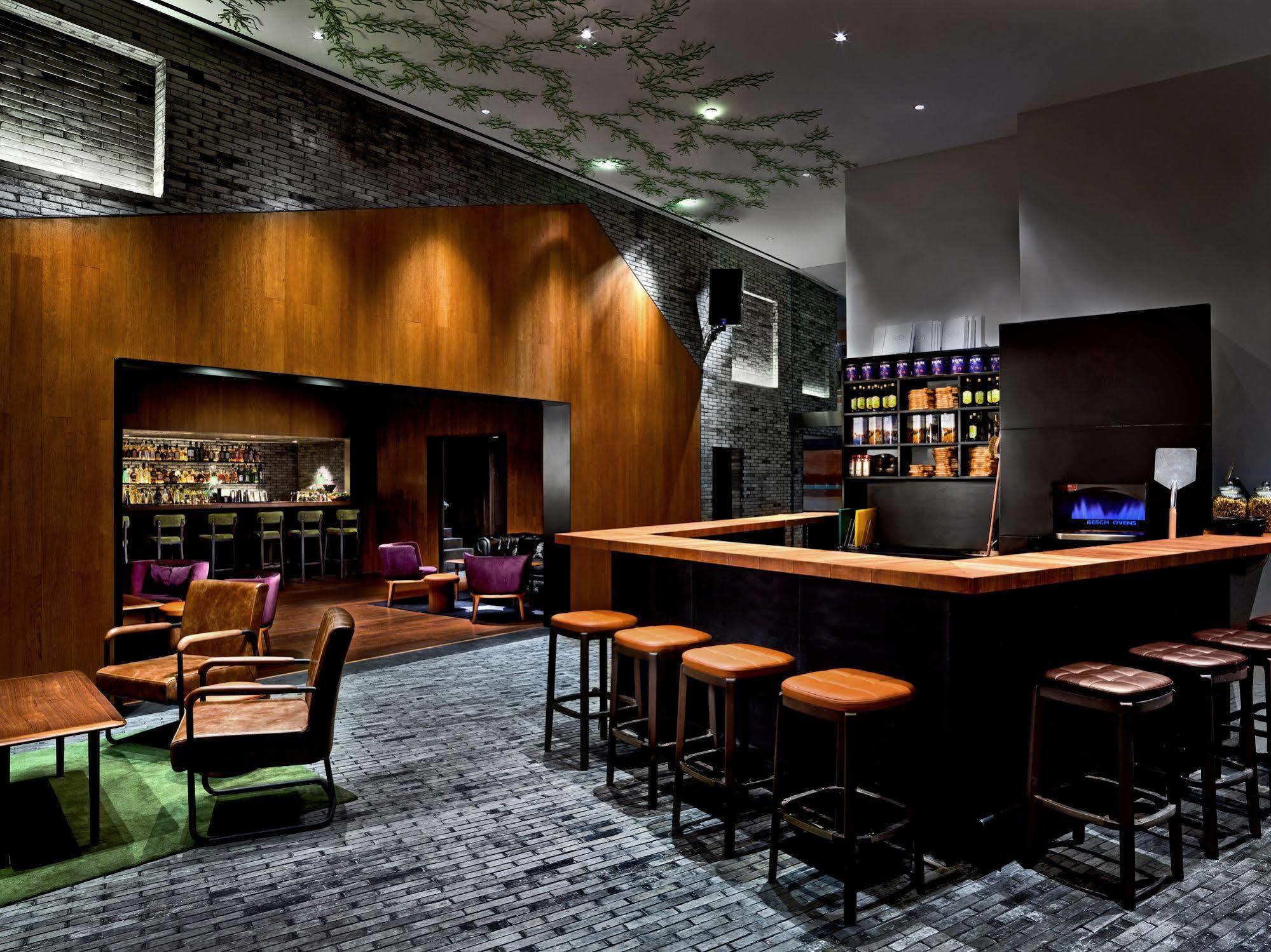 East L 798 Art Zone L Shopping Mall L Airport L Subway 5*